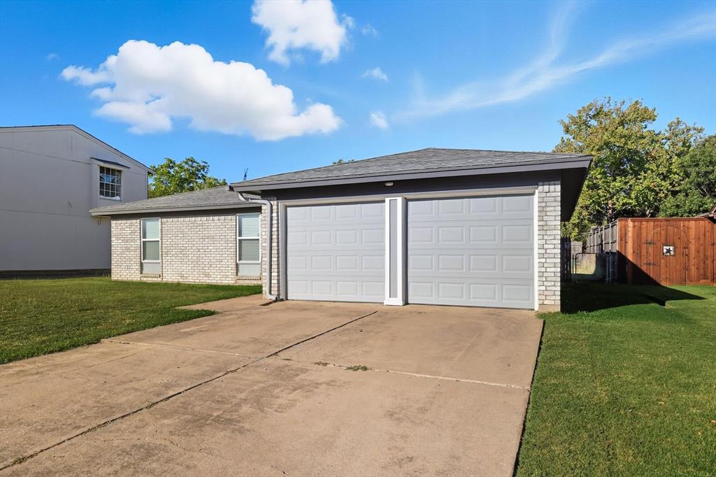 109 N Heights Drive