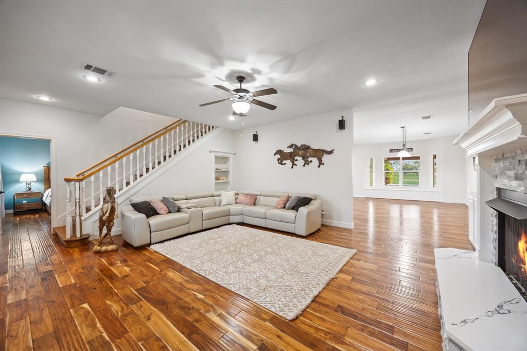 6880 County Road 4042
