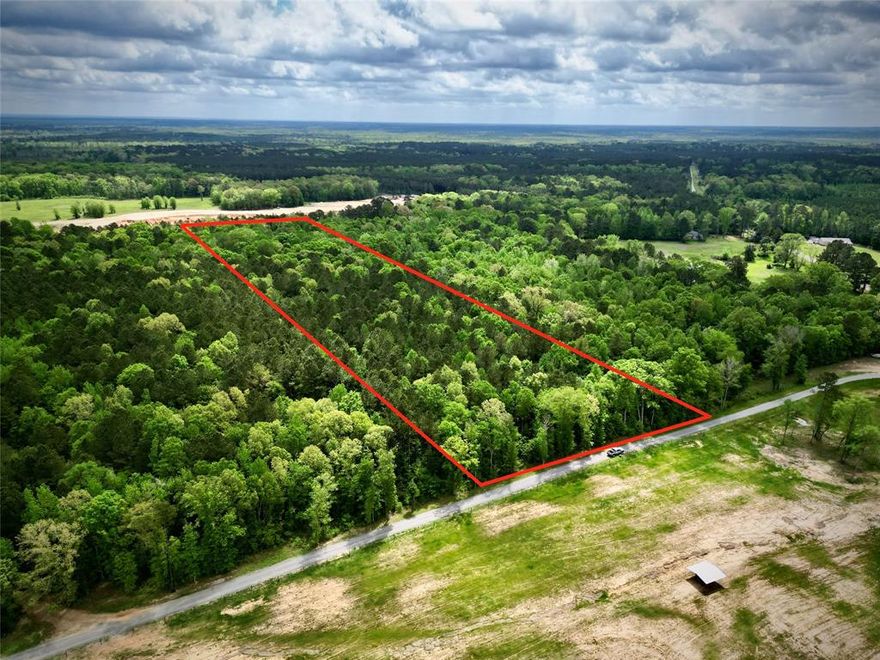 Discover the perfect blend of privacy, potential, and location with this beautiful 10-acre tract in the highly sought-after Benton School District. Tucked away in a desirable and growing area, this secluded property features mature timber, utilities available, and surrounding large-acreage neighbors for added privacy and appeal. Whether you’re looking to build your dream home, develop, or invest, this property offers a true clean slate with endless possibilities. Priced to sell and ready for your vision—don’t miss out on this opportunity. Call today for more details.