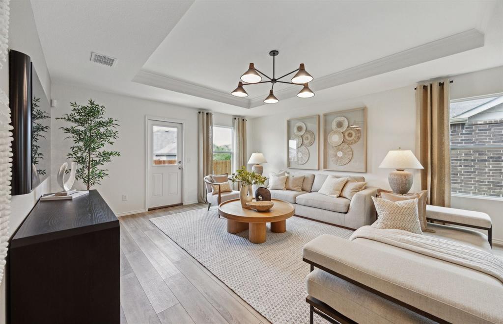 2043 Pleasant Knoll Circle