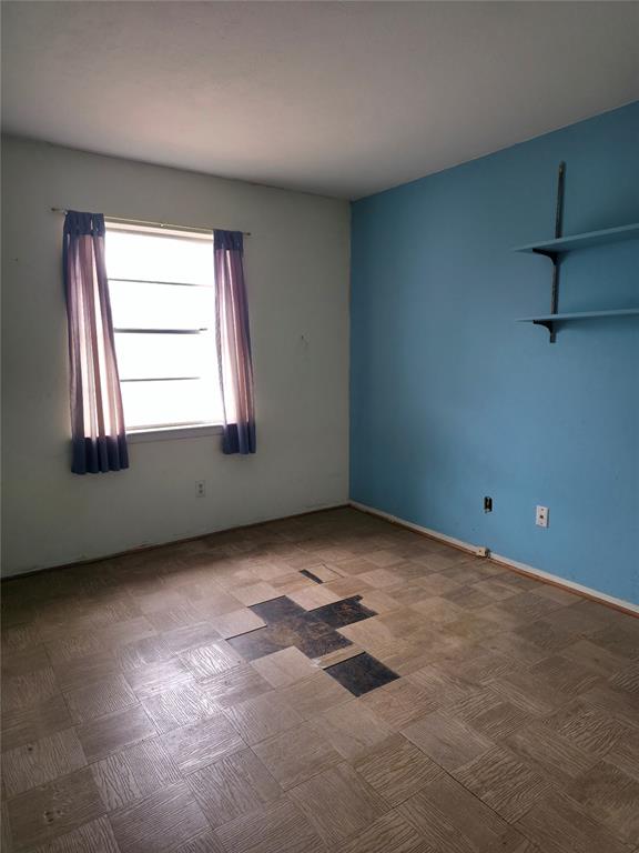 Montclair 02 - Residential