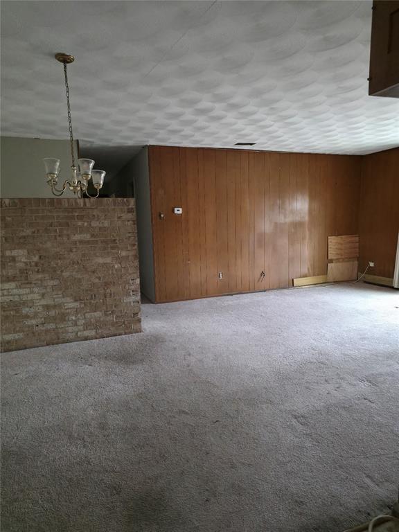 Montclair 02 - Residential