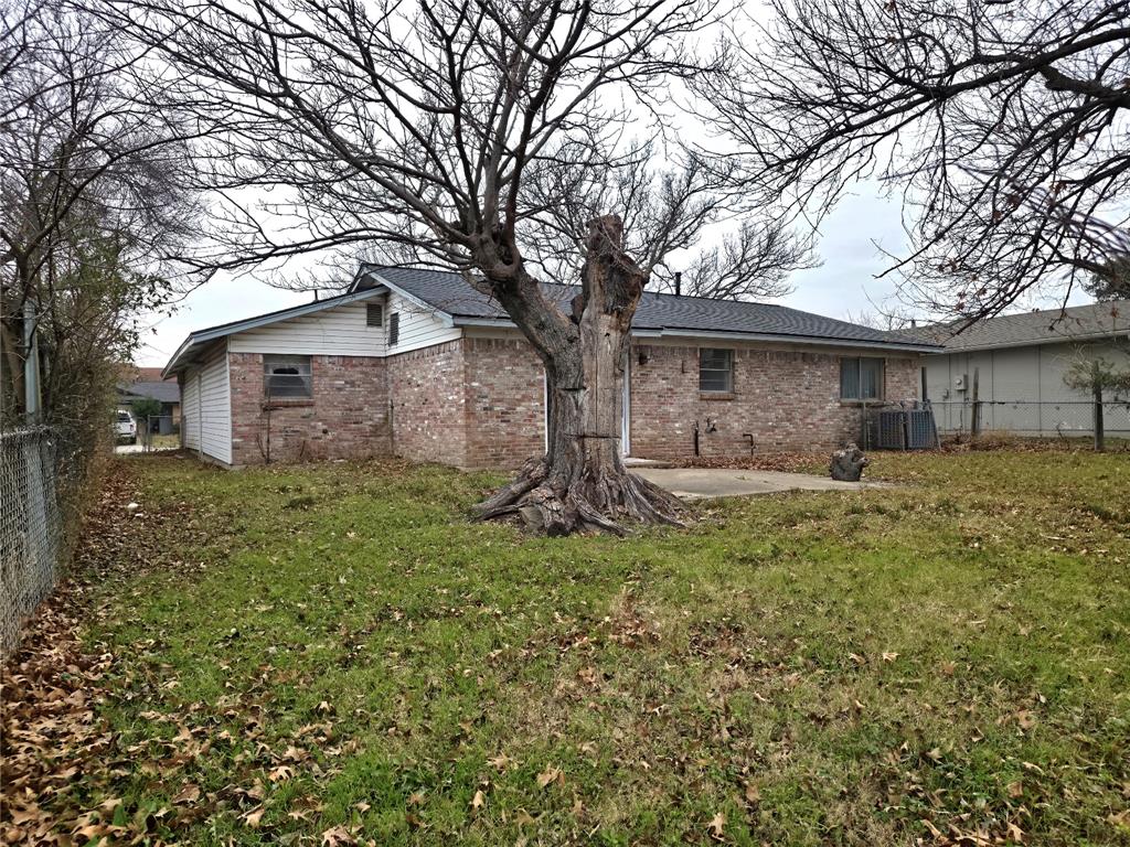 Montclair 02 - Residential