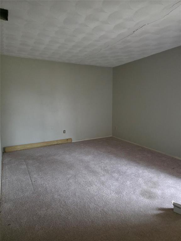 Montclair 02 - Residential