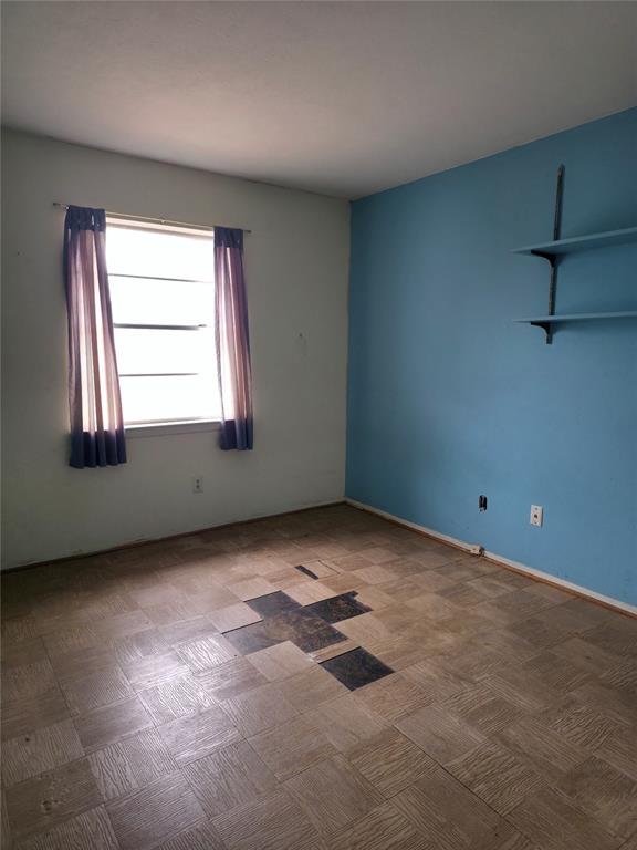 Montclair 02 - Residential