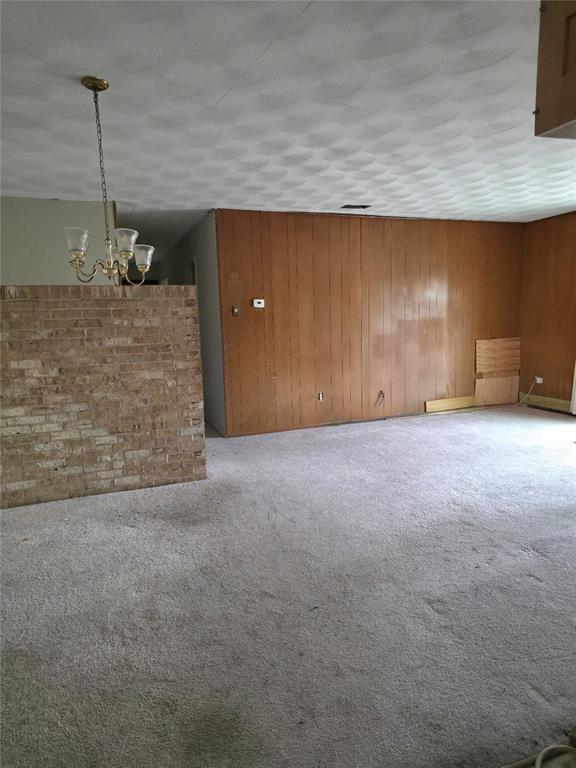 Montclair 02 - Residential