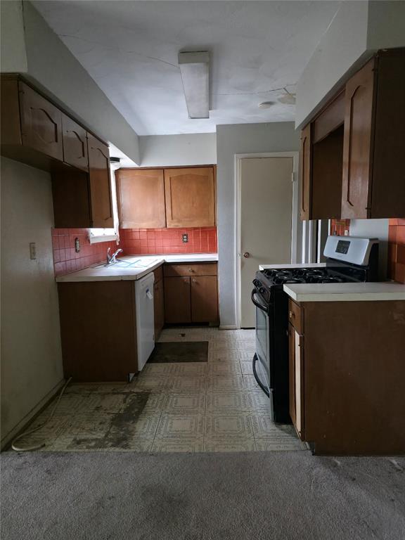 Montclair 02 - Residential