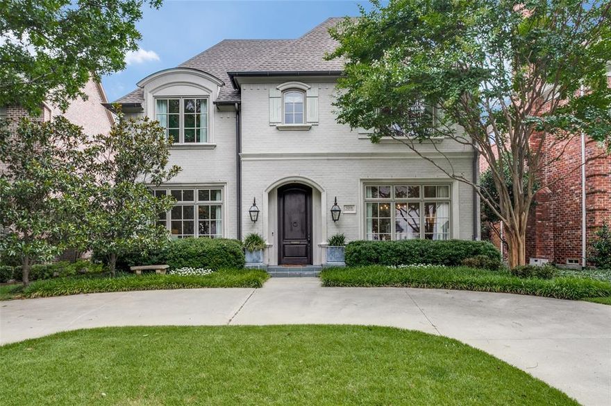 This beautiful 5 bedroom University Park home built with impeccable quality by Robert Elliott features hardwood floors, natural light, spacious formals, a downstairs bedroom, incredible storage, and floor plan wonderful for entertaining. Chef's kitchen includes a gas cooktop, warming drawer, butler’s pantry and a large island opens to family room with a wall of windows overlooking the fabulous back yard. Landscaped yard with pool has artificial turf, covered patio with fireplace and built-in grill. Upstairs includes primary suite, three generous sized bedrooms with en-suite baths, and game room. Located on a great block in UP Elementary, this wonderful home should not be missed.