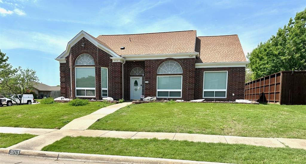 3713 Catalina Street