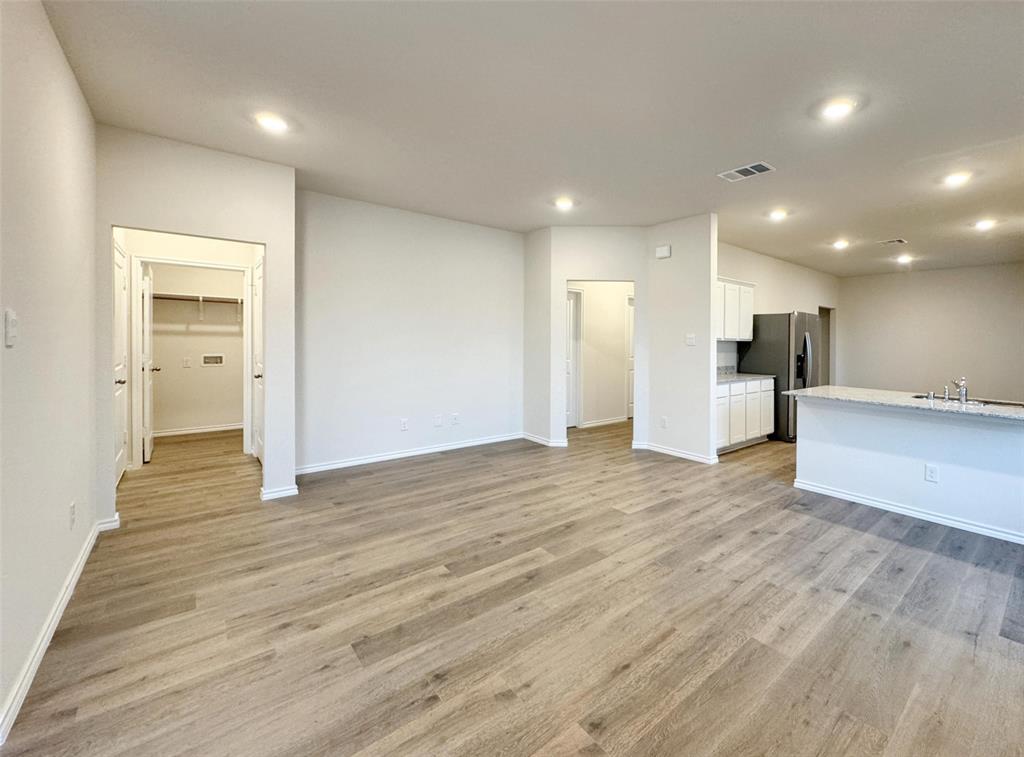 MAGNOLIA PH 10 BLK C L - Residential Lease