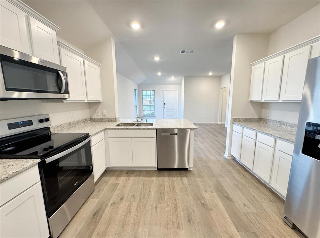 MAGNOLIA PH 10 BLK C L - Residential Lease