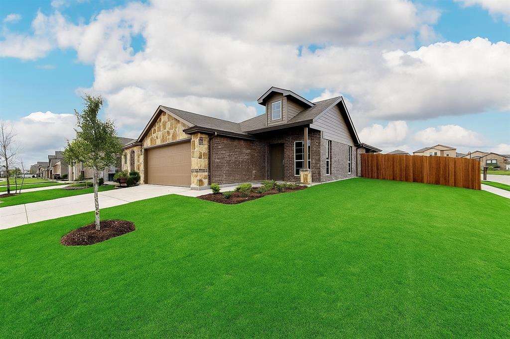 MAGNOLIA PH 10 BLK C L - Residential Lease