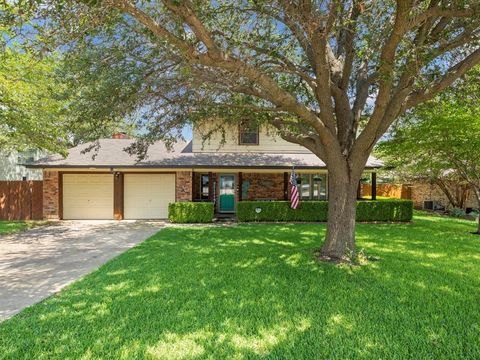 A home in Benbrook