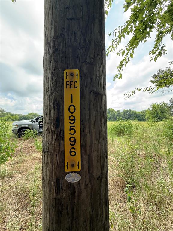 Thomas Tobar Survey - Land