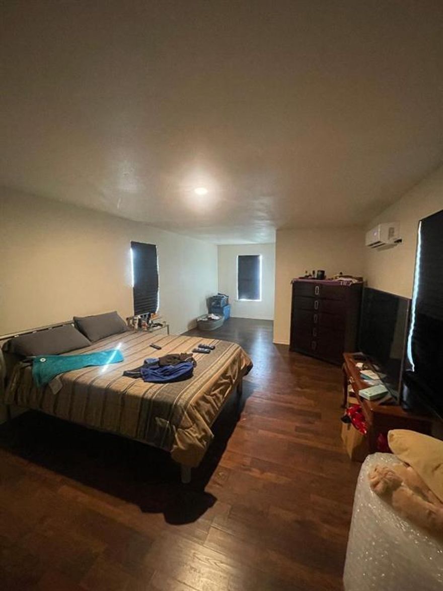 This excellent location in the heart of Fort Worth makes for a great income generating investment opportunity. This property offers One 1 bedroom 1-bathroom units, with a private laundry. A Triplex style main house with an additional 2 rental unit located in front of the house. The units share a backyard. The property is 100% occupied all with long term tenants. Units feature new bathrooms, new flooring, new windows, new plumbing, new sewerage line, new paint, new roof approx.2 years old and the entire house with new electrical. Property does have a brand-new central heat and ac, and 1 bedroom unit has a split ac. Property offers street parking.
The location is ideal for tenants. It is close to everything including shopping, dining, 10-15 minutes from TCU, Sundance Square, business district, hospital and medical, the Fort Worth Zoo and downtown. Property is right across from the church which makes it safe and sound.