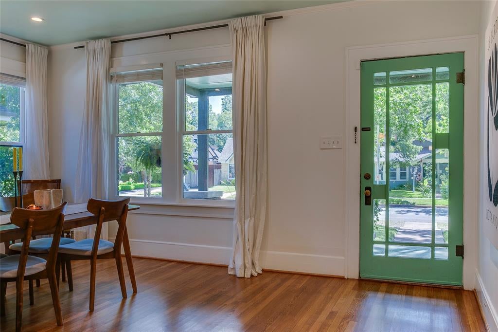 623 N Montclair Avenue