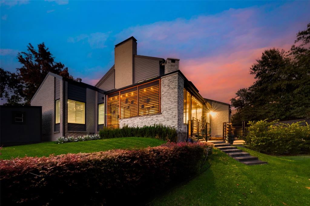 5414 Harbor Town Drive