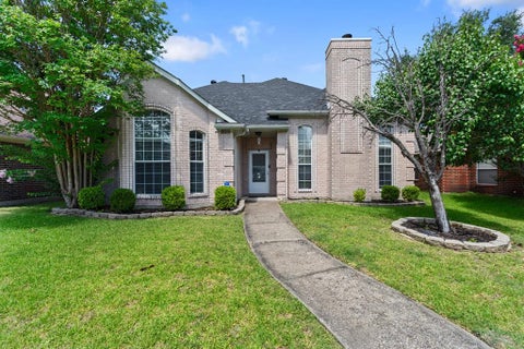 Photo of 1229 Clear Creek Drive, Mesquite, TX 75181 (MLS # 21318919)