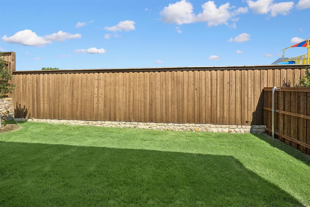 9109 Saddlecreek Drive