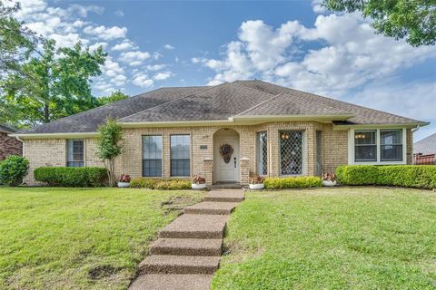 2330 Heatherwoods Way Carrollton TX 75007