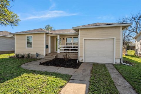 Photo of 2216 N 43rd St, Waco, TX 76710 (MLS # 21207749)