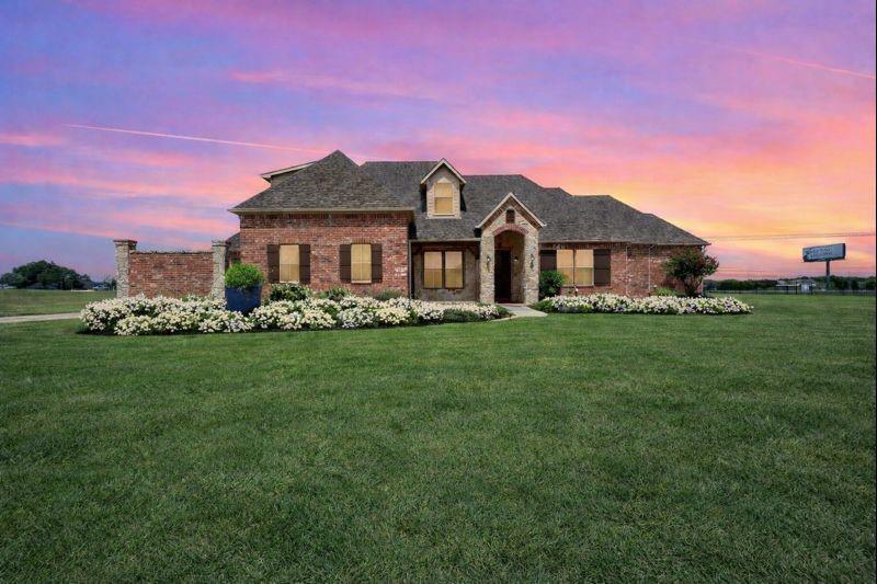 123 Ranch House Road