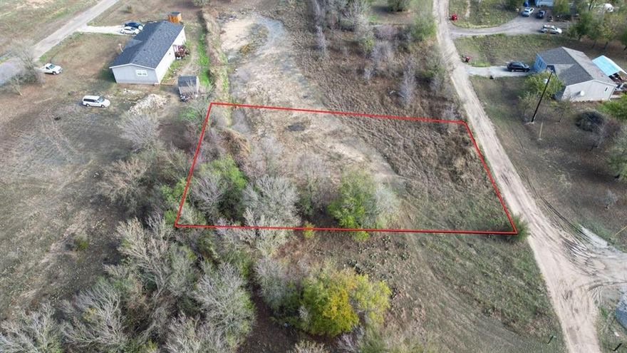 Conveniently located southeast of Decatur, this vacant lot provides a blank canvas with no restrictions allowing you to build or bring in a home of your liking. The property is easily accessible from 287 allowing for an easy commute into the metroplex. Enjoy county taxes with this affordable piece of property.