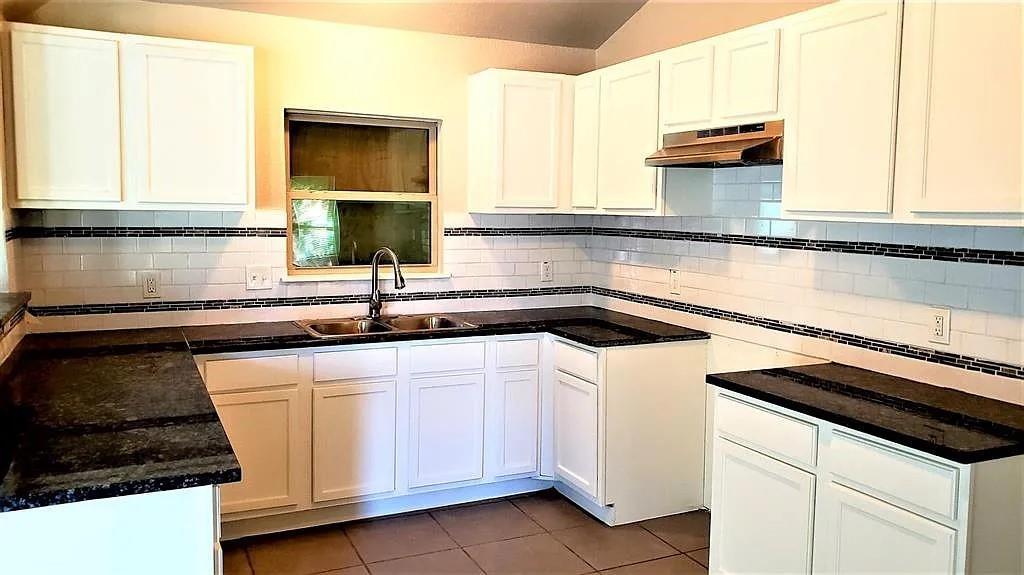 2737 W Camp Wisdom Road