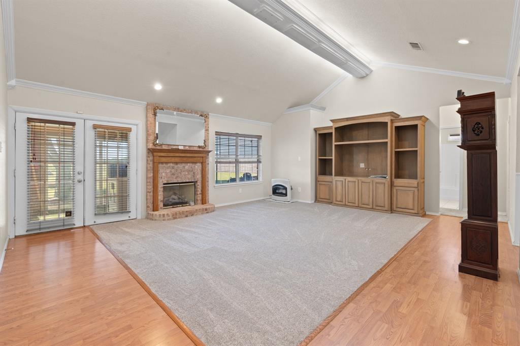 416 E Vaughn Road
