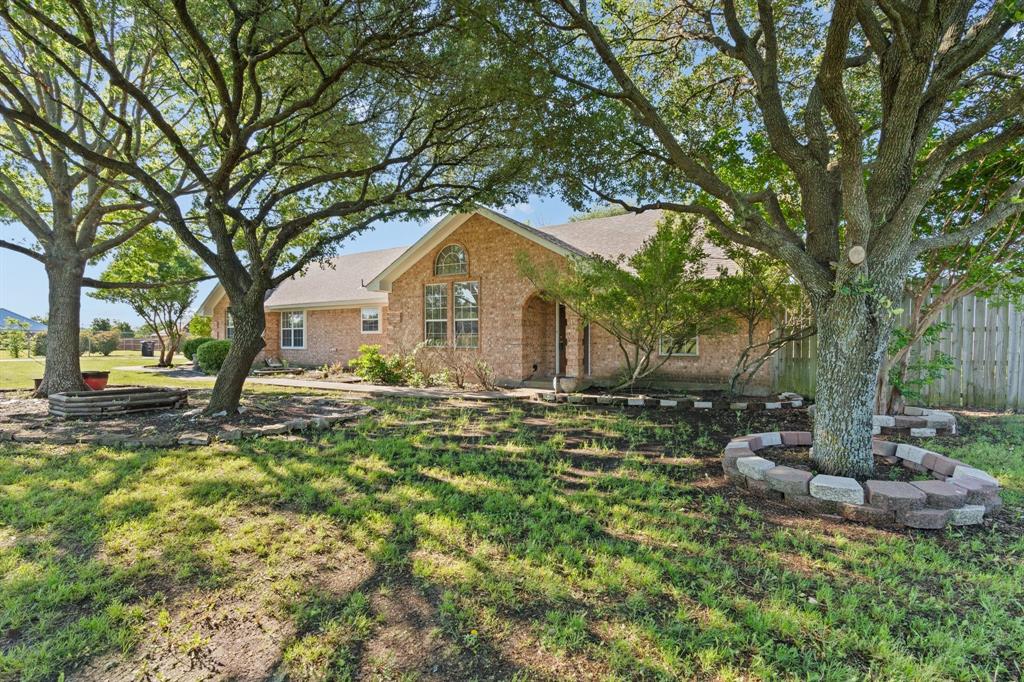 416 E Vaughn Road