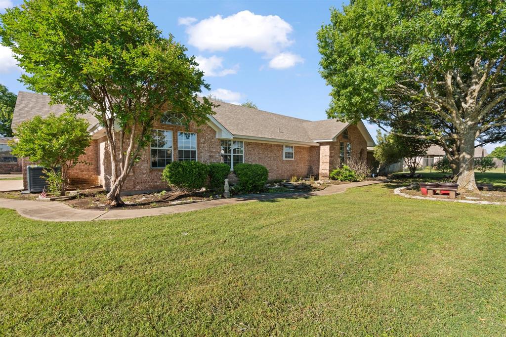416 E Vaughn Road