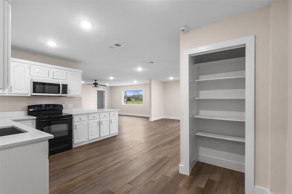 R G Cartwright Surv Abs #76 - Residential