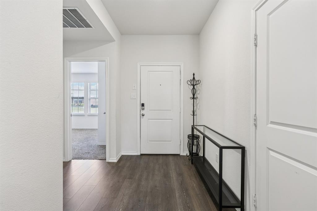 4028 Black Canyon Drive