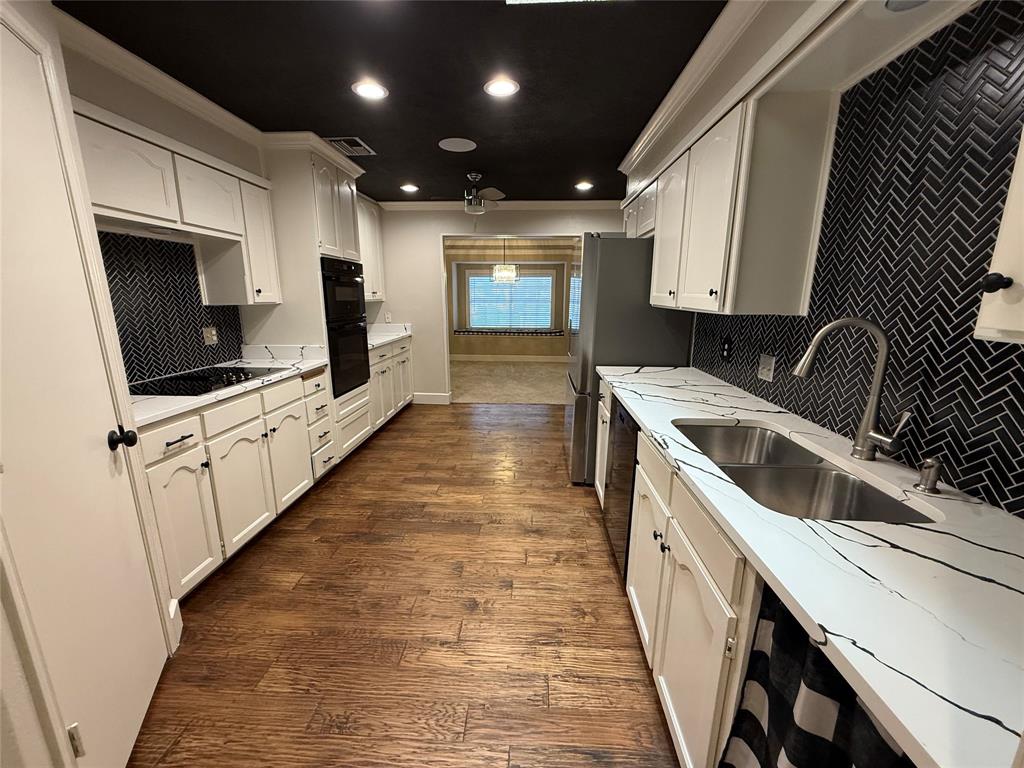 219 Indian Creek Drive