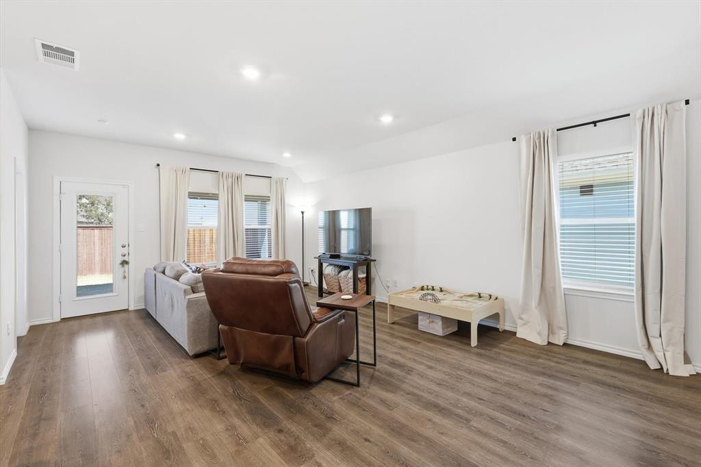 Enclave at Pecan Crk Ph 1 - Residential Lease