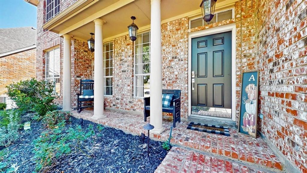 2725 Green Oak Court