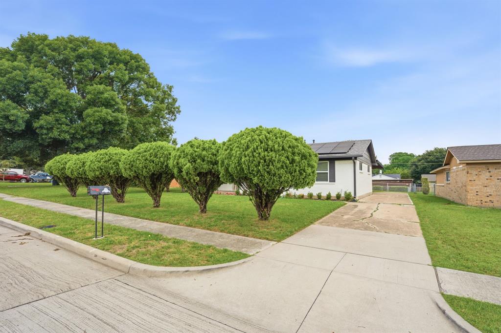 1513 Japonica Lane