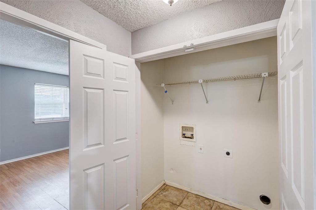 Meadowbrook East Add - Residential Lease