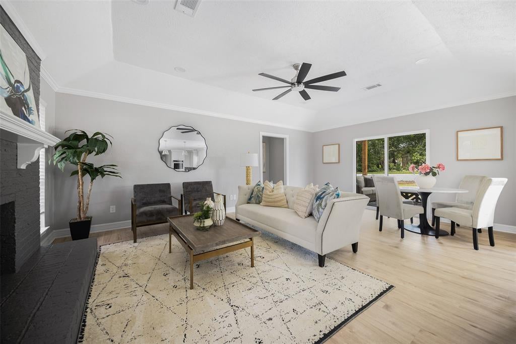 16 S Ridge Circle
