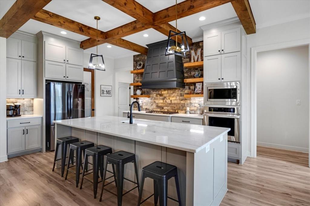 THREE DOVES ESTATES - Residential