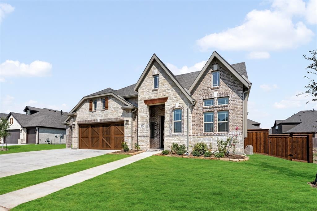 2402 Avalon Drive