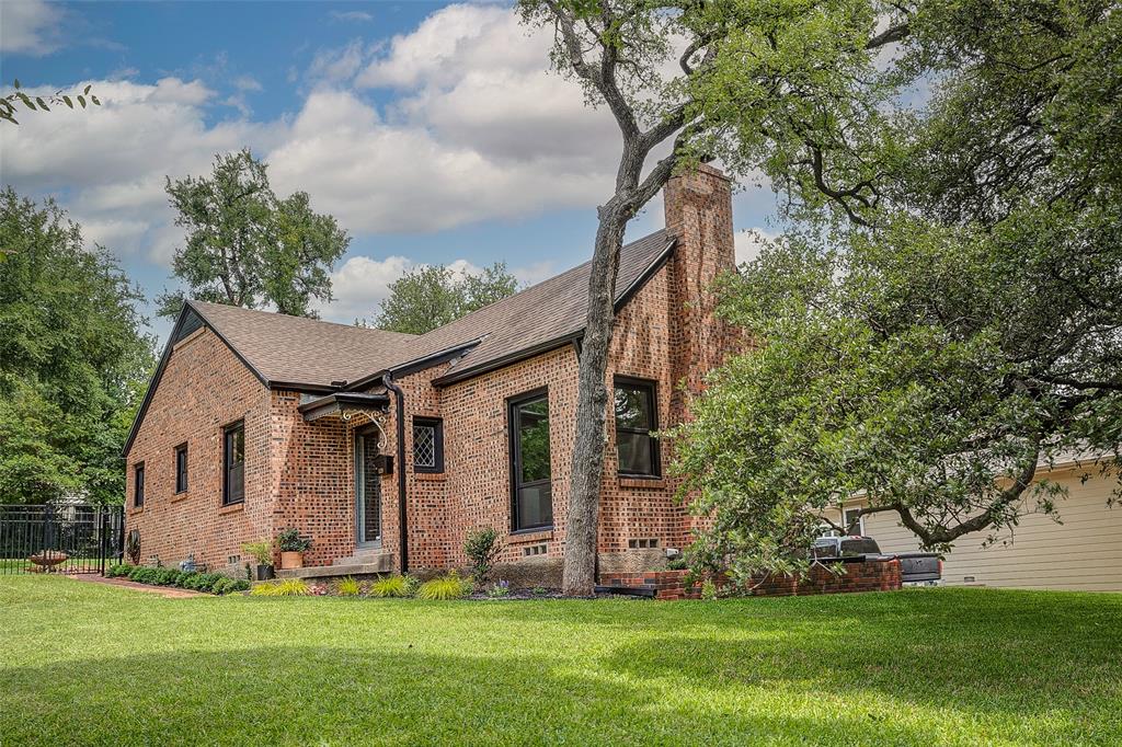 Oakhurst - Residential