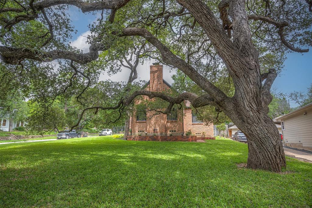 Oakhurst - Residential