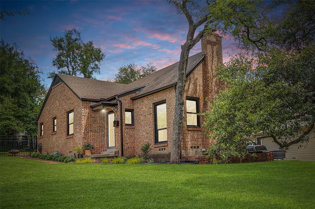 Oakhurst - Residential