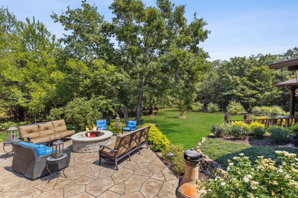 Emerald Sound At Lake Lewisville - Residential