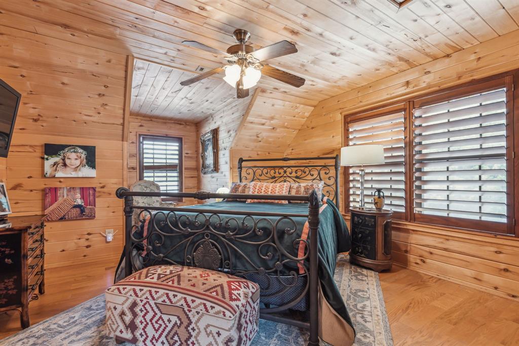 Emerald Sound At Lake Lewisville - Residential