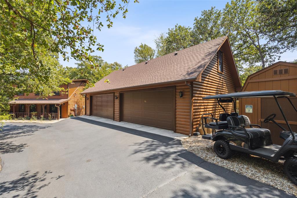 Emerald Sound At Lake Lewisville - Residential