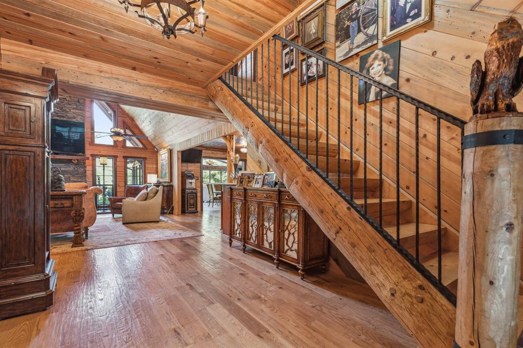 Emerald Sound At Lake Lewisville - Residential