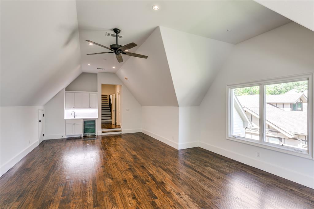 S M U Heights - Residential