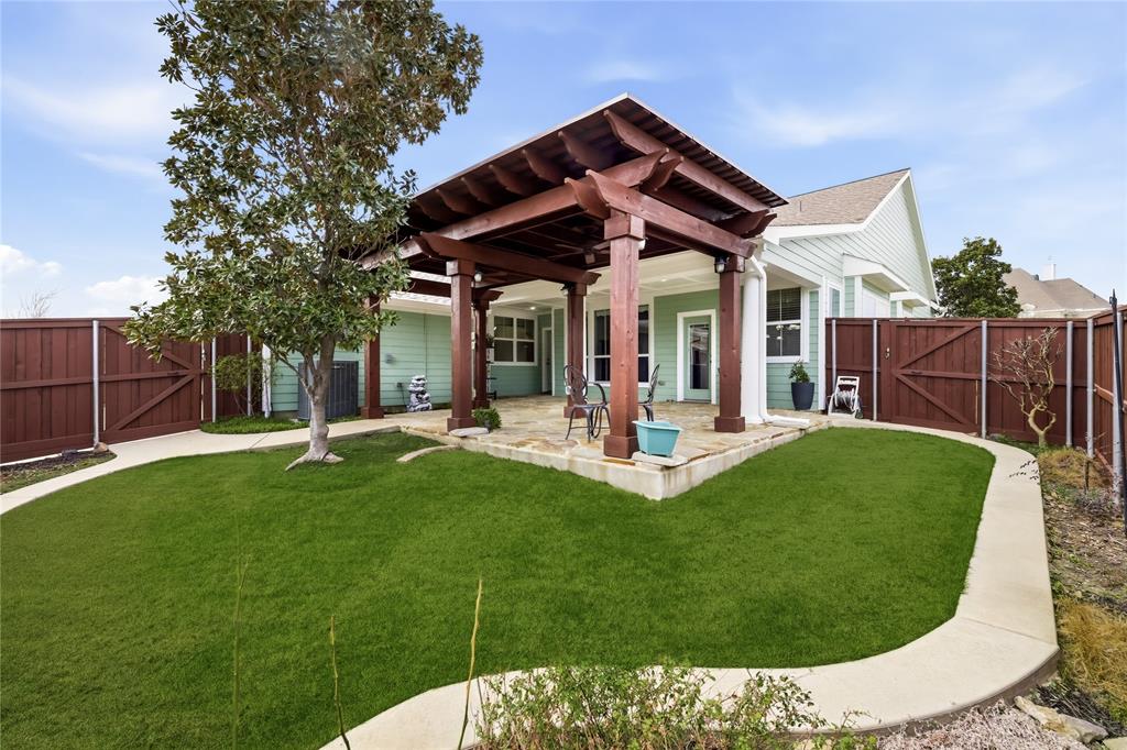 6942 Capella Park Avenue